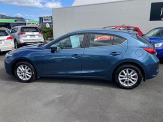 2019 Mazda Mazda3 - Thumbnail