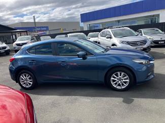 2019 Mazda Mazda3 - Thumbnail