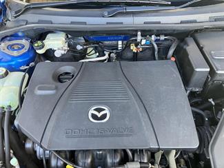 2005 Mazda Axela - Thumbnail