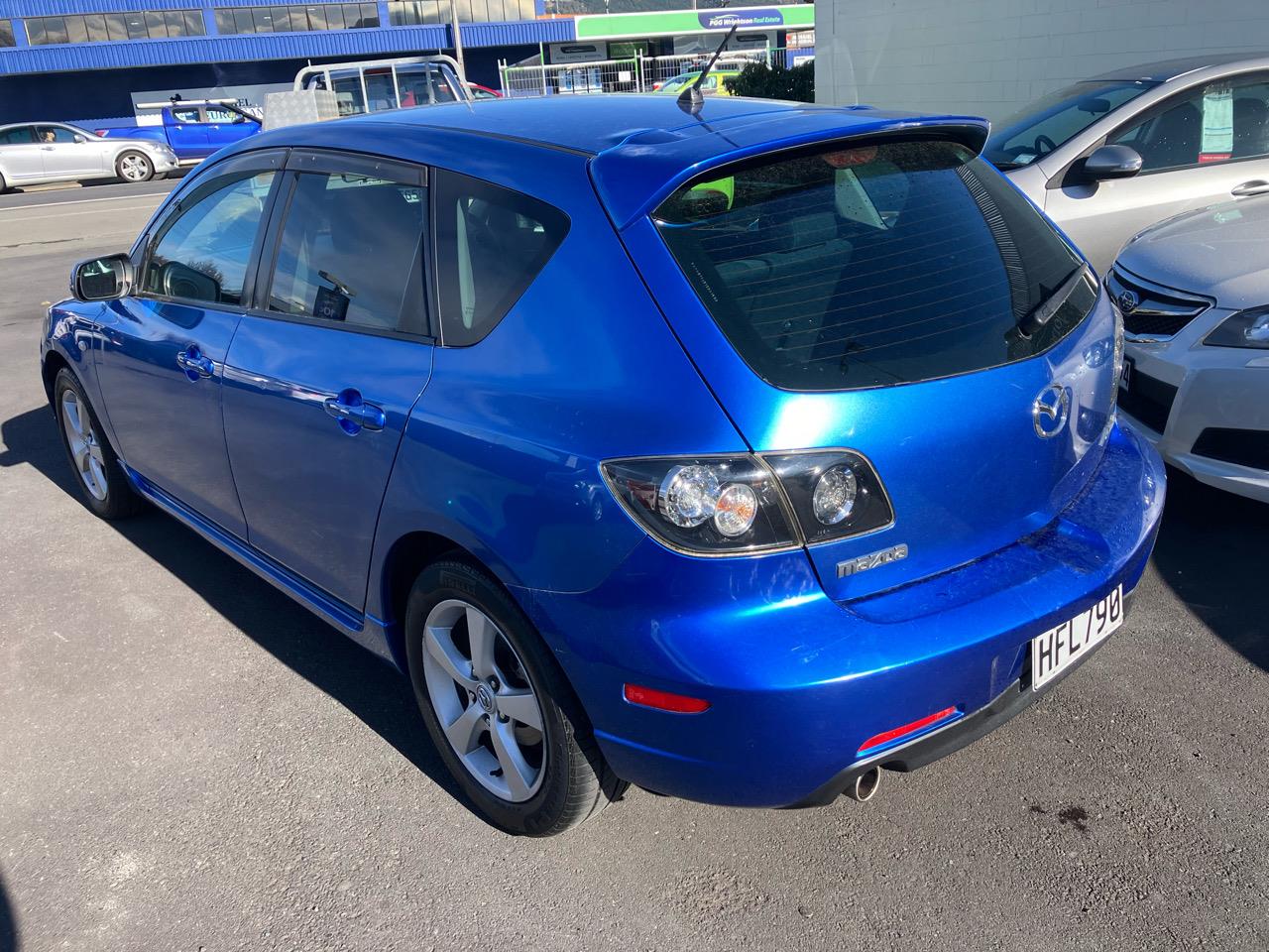 2005 Mazda Axela