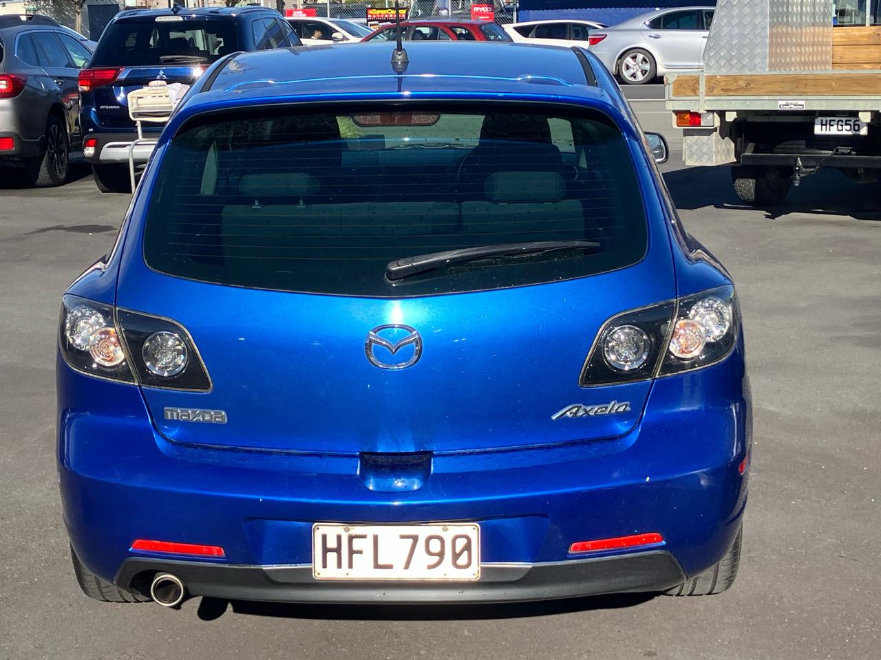 2005 Mazda Axela