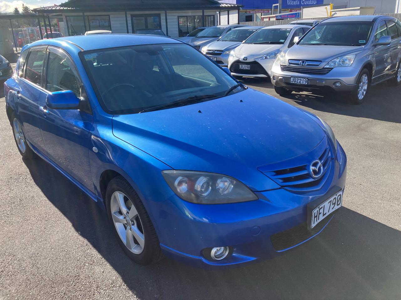 2005 Mazda Axela