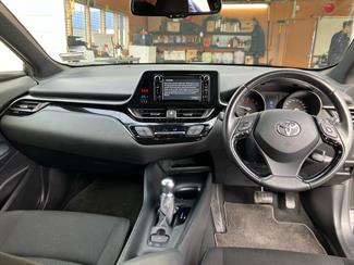 2018 Toyota C-Hr - Thumbnail