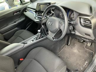 2018 Toyota C-Hr - Thumbnail