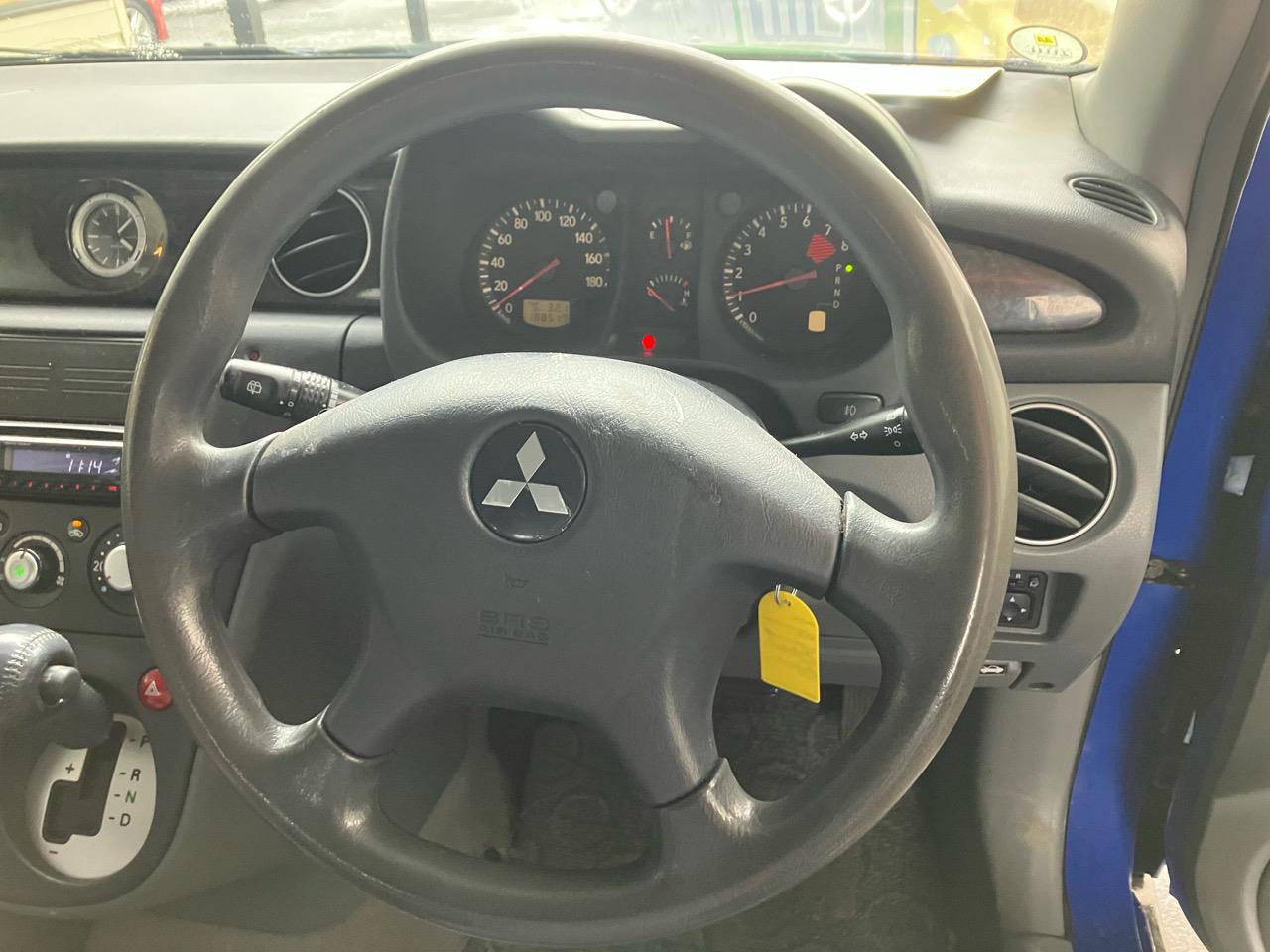 2002 Mitsubishi Airtrek