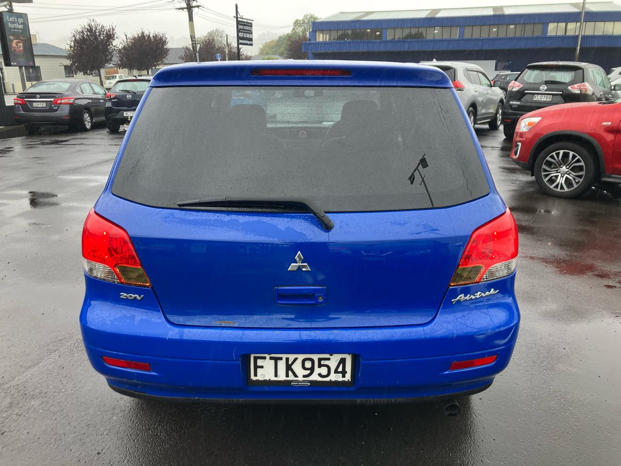 2002 Mitsubishi Airtrek