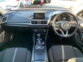 2018 Mazda Mazda3 - Thumbnail