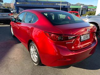 2018 Mazda Mazda3 - Thumbnail