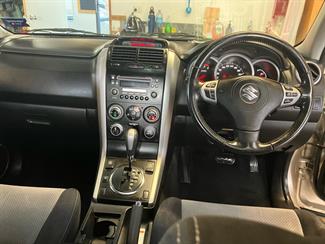 2008 Suzuki Grand Vitara - Thumbnail