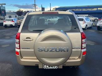 2008 Suzuki Grand Vitara - Thumbnail