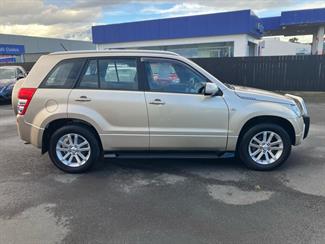 2008 Suzuki Grand Vitara - Thumbnail