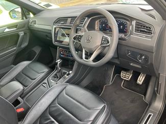 2021 Volkswagen Tiguan - Thumbnail