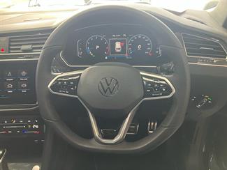2021 Volkswagen Tiguan - Thumbnail