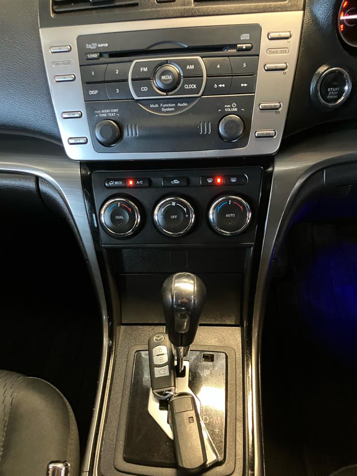 2010 Mazda Atenza