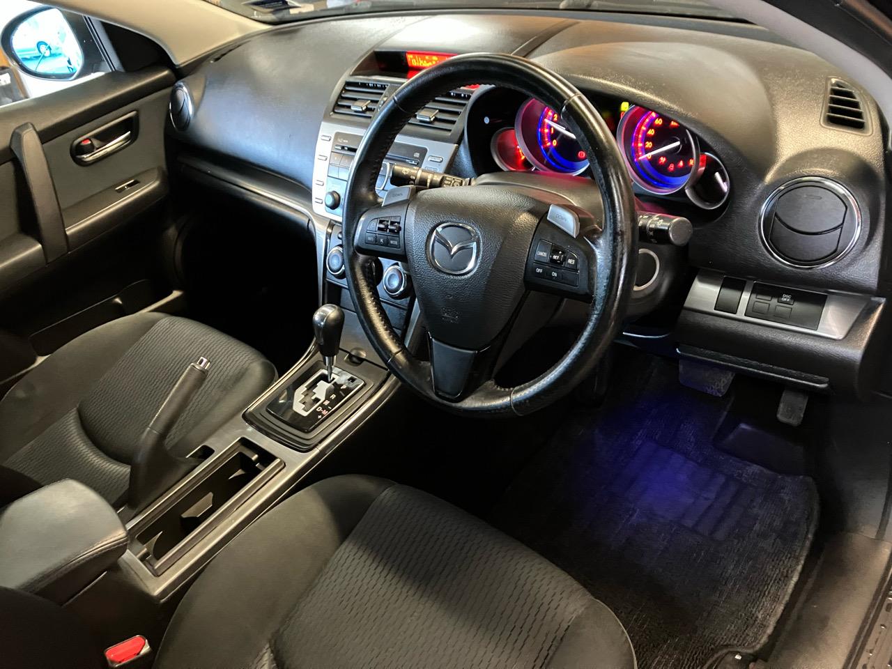 2010 Mazda Atenza
