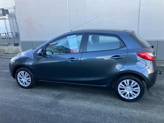 2008 Mazda Mazda2 - Thumbnail