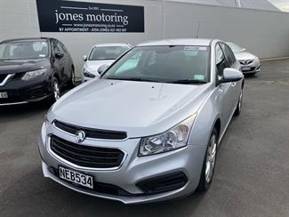 2015 Holden Cruze - Thumbnail