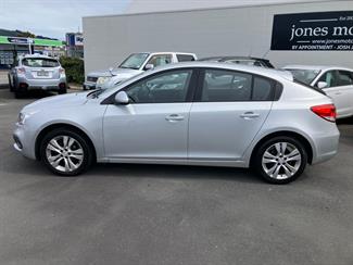 2015 Holden Cruze - Thumbnail