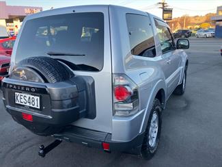 2008 Mitsubishi Pajero - Thumbnail