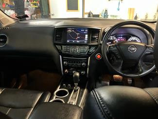 2019 Nissan Pathfinder - Thumbnail