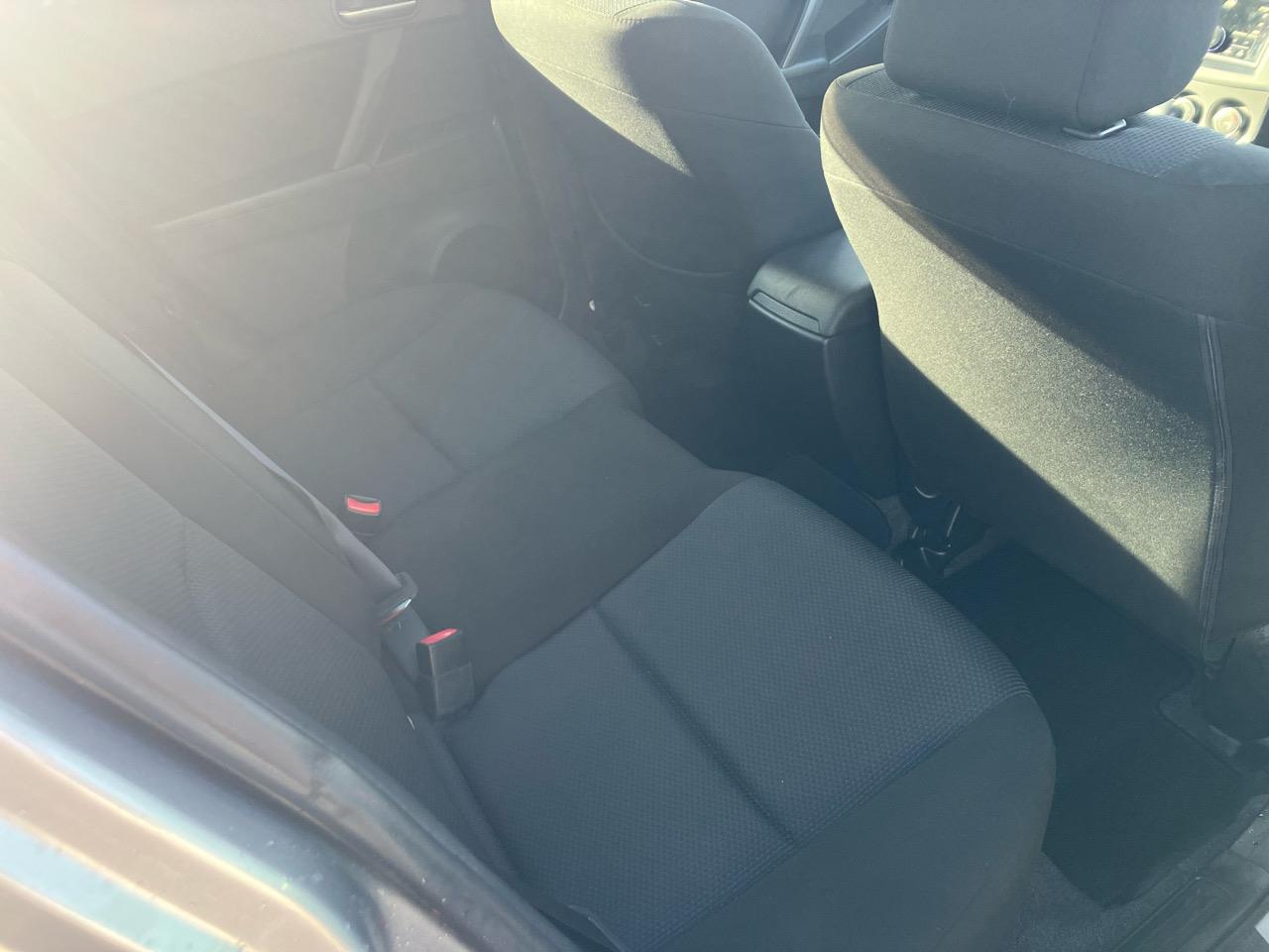 2010 Mazda Axela