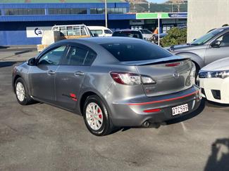 2010 Mazda Axela - Thumbnail