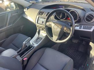 2010 Mazda Axela - Thumbnail