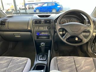 2005 Mitsubishi Galant - Thumbnail