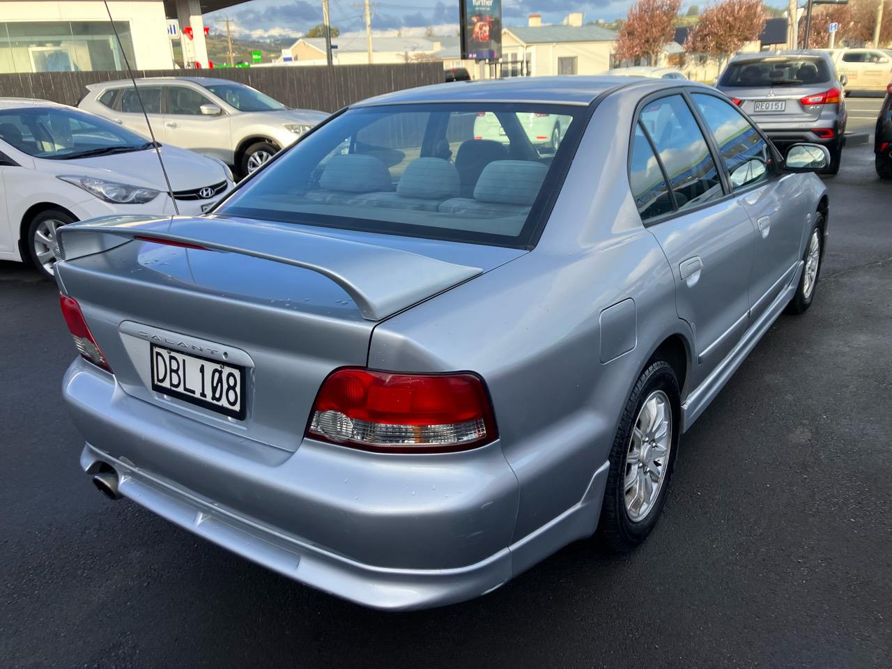 2005 Mitsubishi Galant