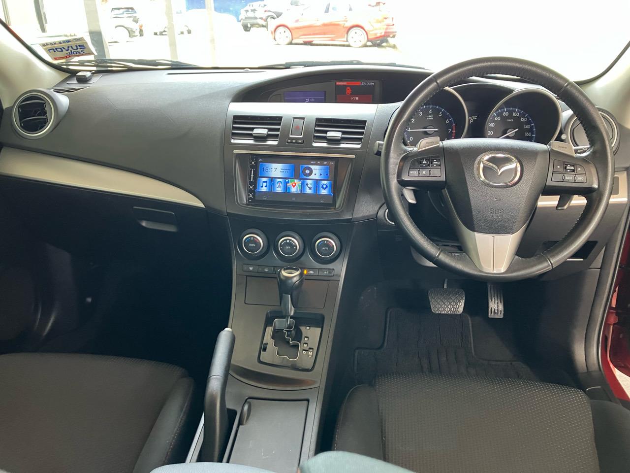 2013 Mazda Axela