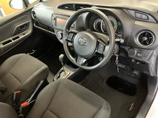 2017 Toyota Yaris - Thumbnail