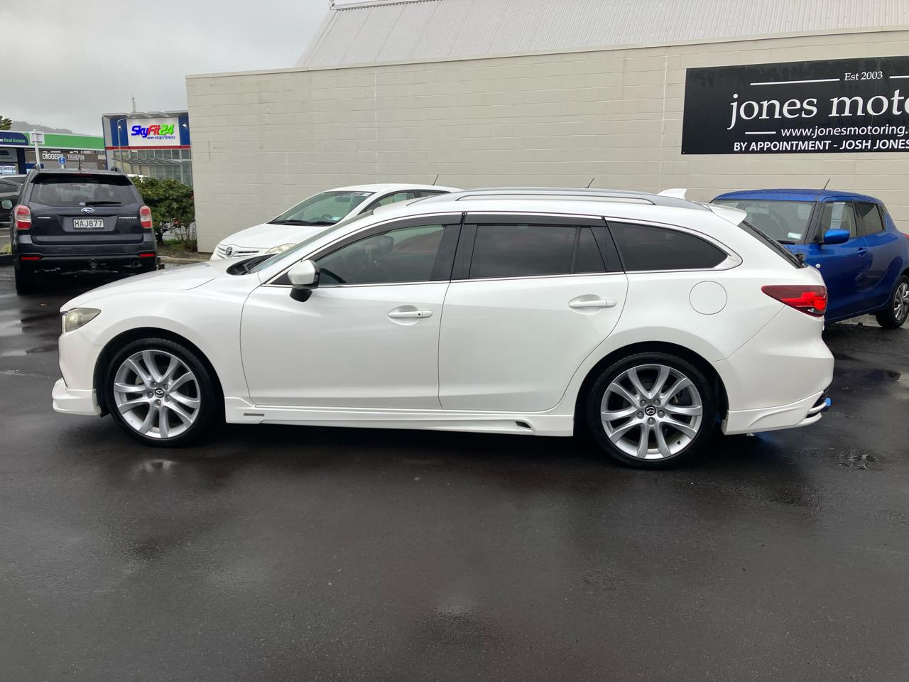 2014 Mazda Atenza