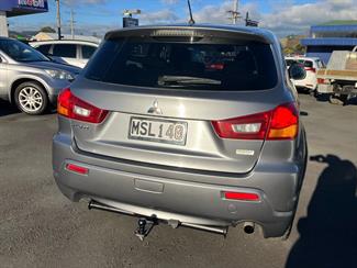 2010 Mitsubishi Rvr - Thumbnail