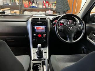 2019 Suzuki Grand Vitara - Thumbnail