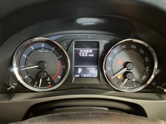 2012 Toyota Auris - Thumbnail