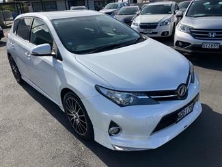 2012 Toyota Auris - Thumbnail