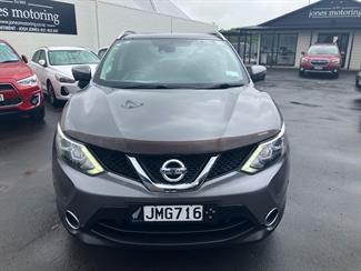 2015 Nissan Qashqai - Thumbnail