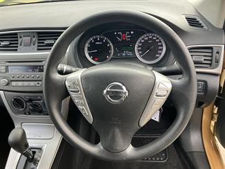 2015 Nissan Pulsar - Thumbnail